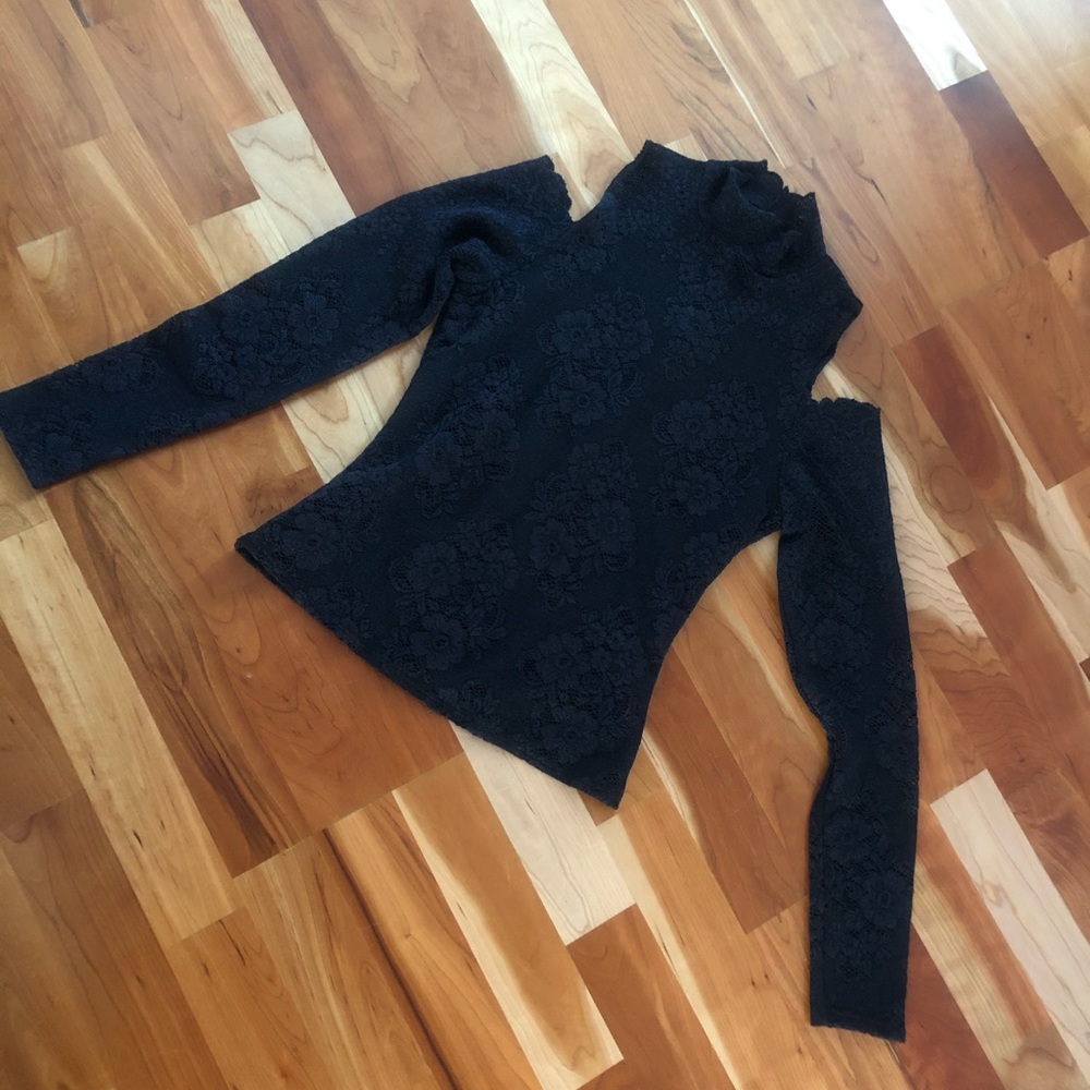 Kay Celine black lace cold shoulder top nwot S
